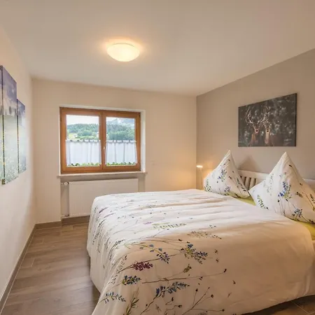 Alpentraum - Wiesenglück Apartamento *