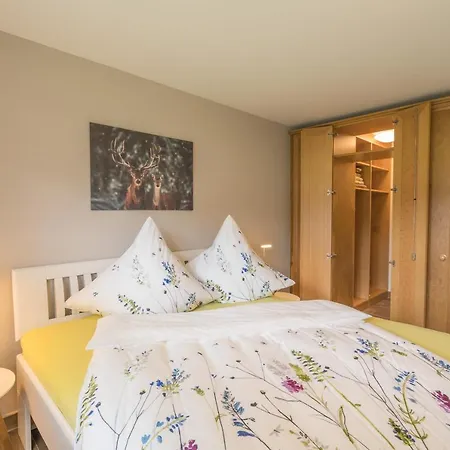 Alpentraum - Wiesenglueck 公寓